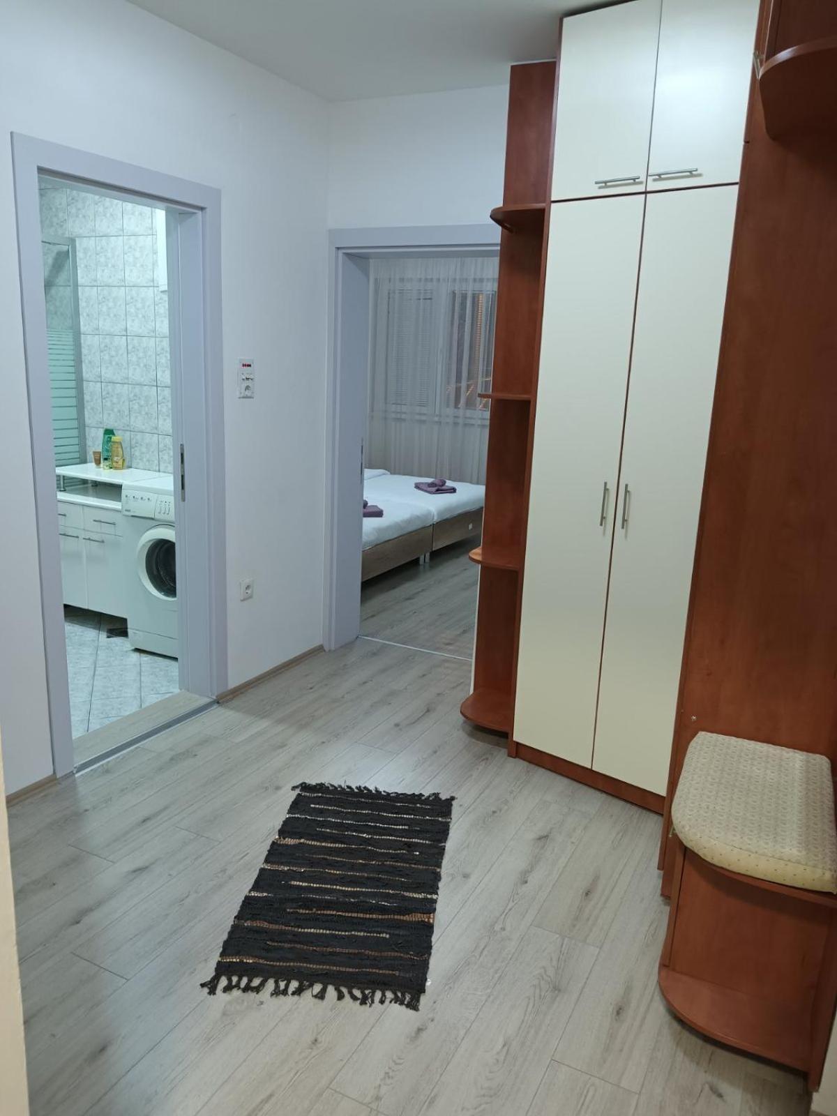 Premium Square Apartment スコピエ エクステリア 写真