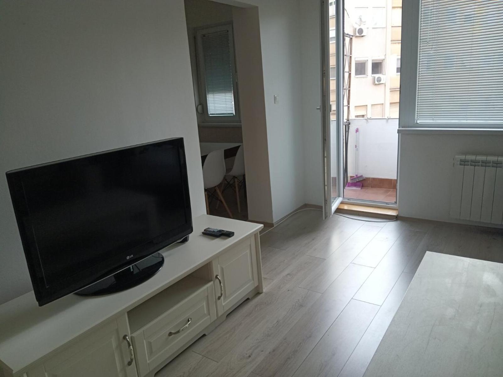 Premium Square Apartment スコピエ エクステリア 写真
